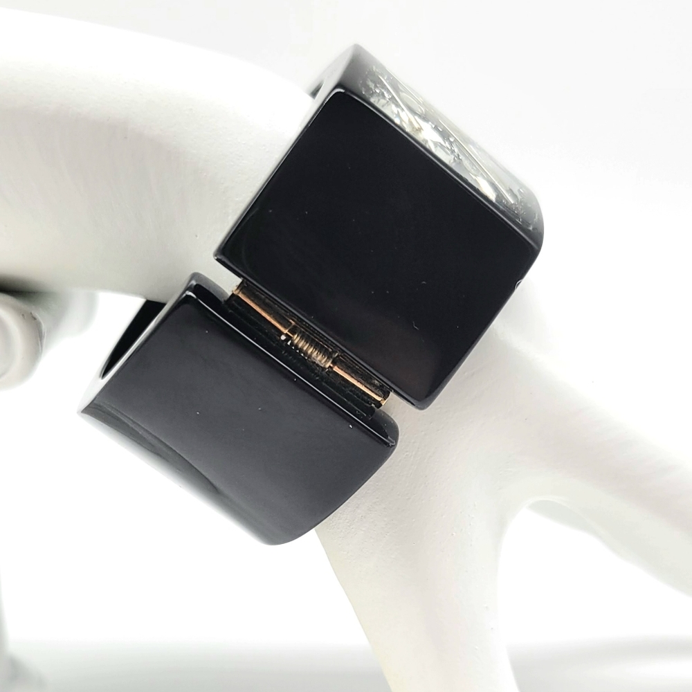 Chanel 2009 Black Resin Rectangular Hinged Bangle… - image 8